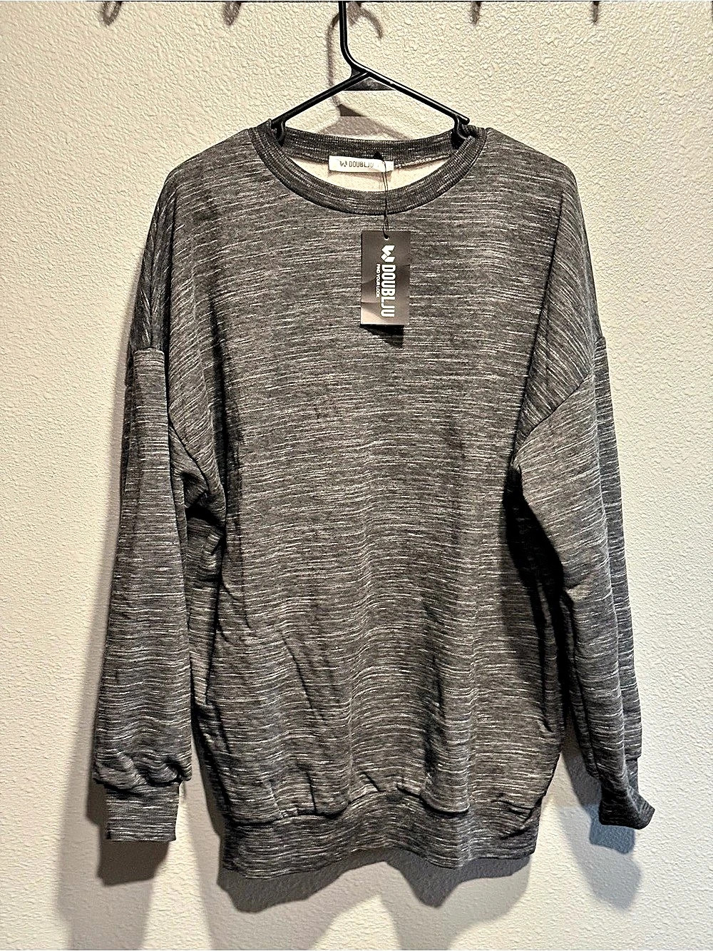 DoubljU Men's Gray Long Sleeve Sweatshirt Size Large NWT